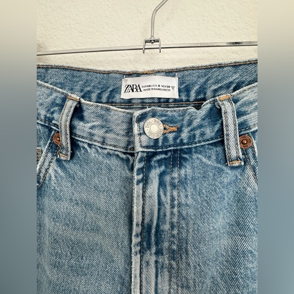 ZARA High Rise Ripped Jeans - Picture 3 of 6